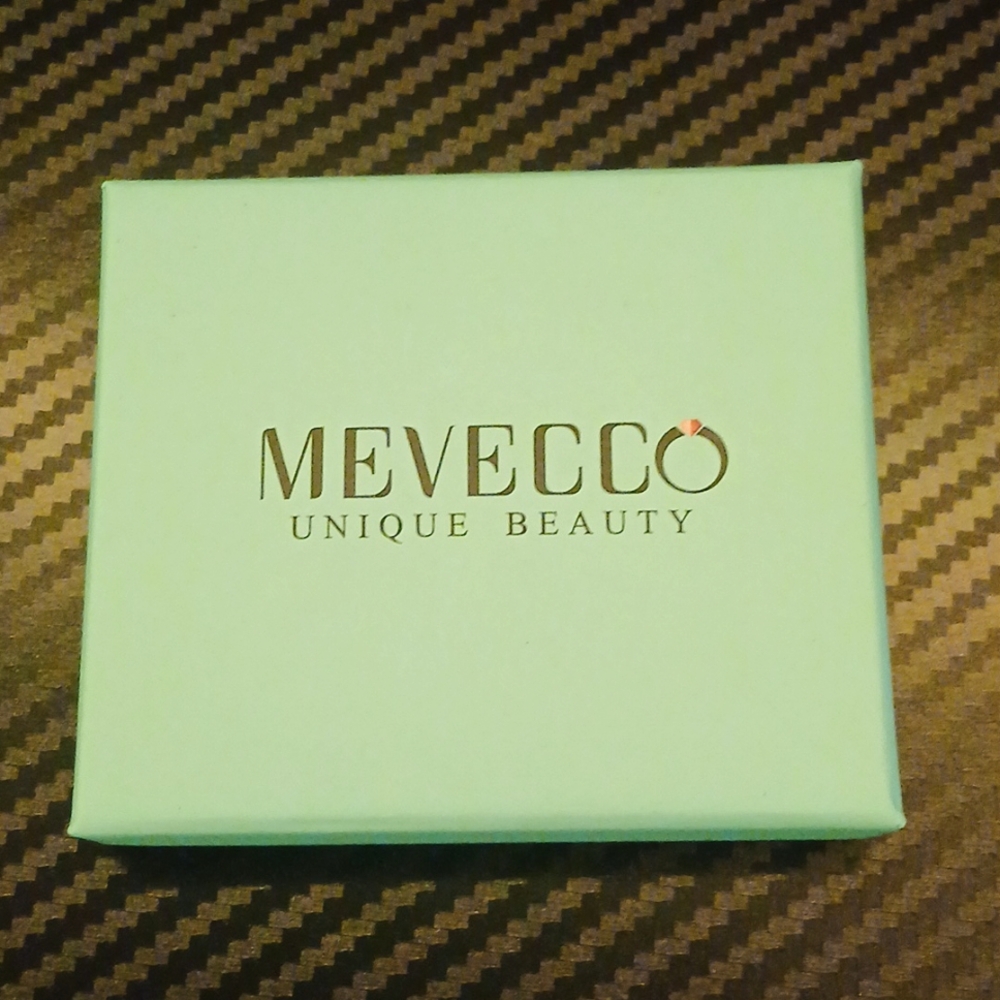 18k Gold plated MEVECCO R initial ingraved butterfly necklace